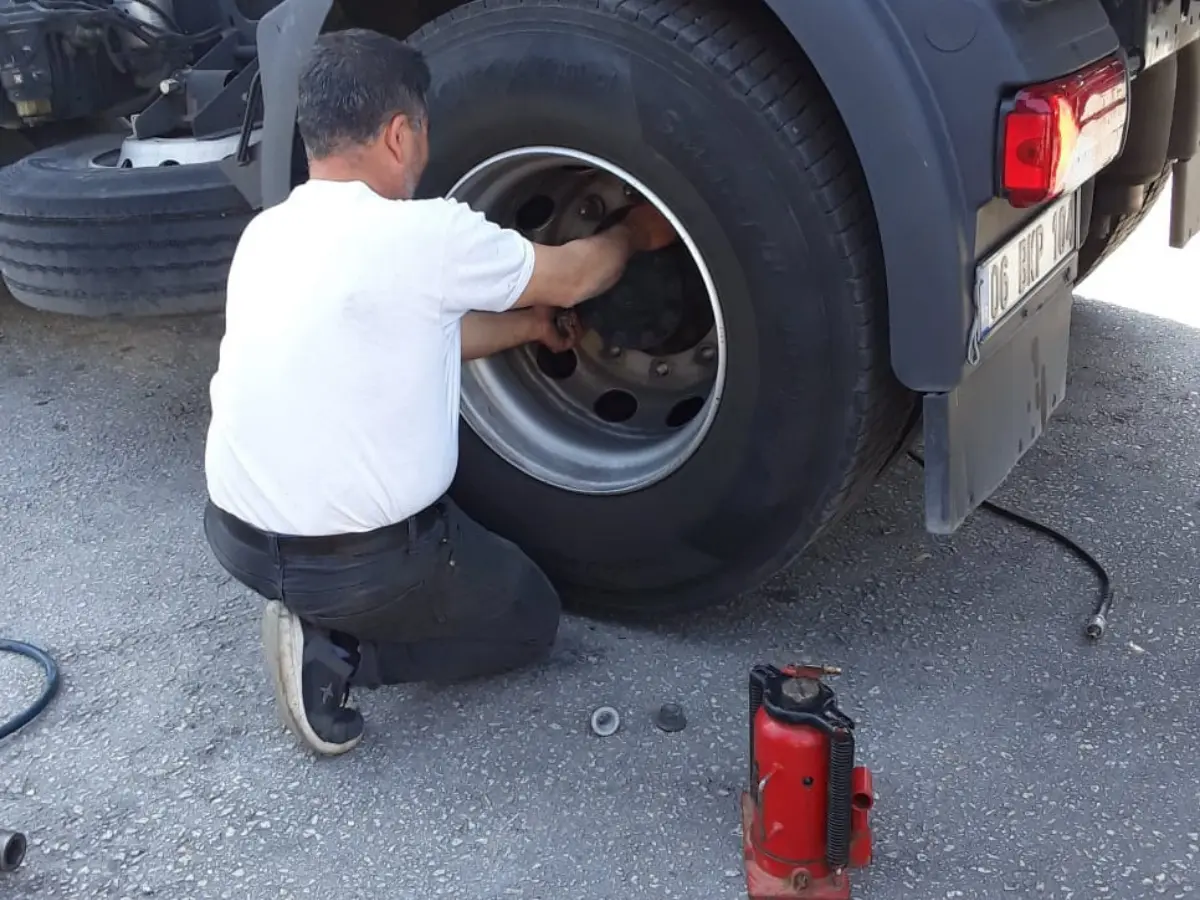Karakoyunlu Oto Lastikçi